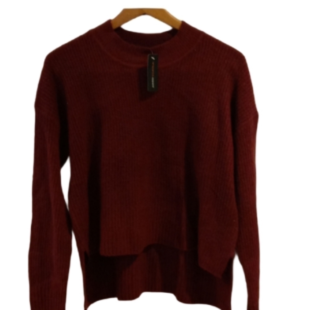 Ambiance Apparel high low sweater burgundy large